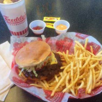 Freddy's Frozen Custard Steakburgers food