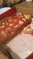 Mickey's Pizza food