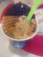 Menchie's food