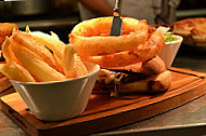 The Three Horseshoes food