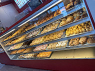 Alesha Donuts food