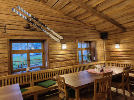 Almhütte Goaßstoi inside