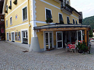 Cafe Konditorei Rudiferia outside