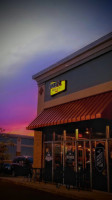 Dickey's Barbecue Pit outside