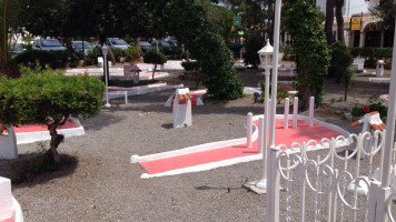 Mini Golf outside