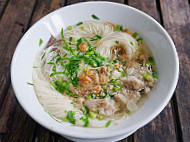 Tiān Tiān Pork Noodle food