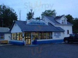 Zoghby's Blueberry Mountain Ice Cream outside