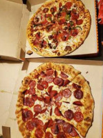 Little Caesars Pizza food