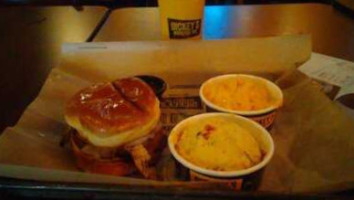 Dickey's Barbecue Pit food