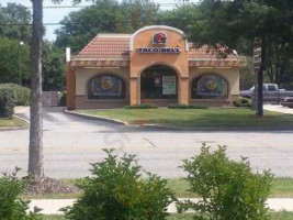 Taco Bell outside