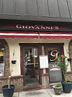 H S Giovanni's Pizzeria outside