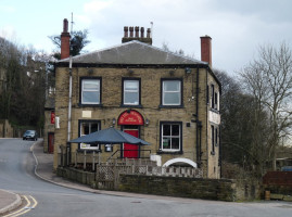 The Black Horse Inn outside