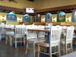 Los Compadres Mexican Grill inside