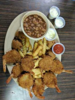 Bobs Catfish N More food