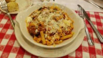 Maggiano's Little Italy food