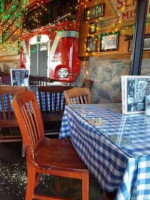 Roscoe's Famous Deli Chino Hills inside