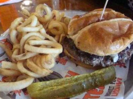 Hooters food