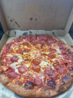 Avila's Pizza food