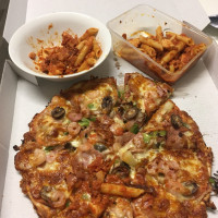 Peles' Pizza & Pasta food