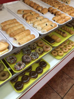 Amazing Donuts Bakery food