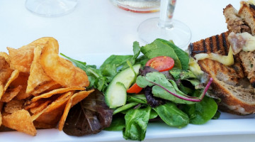 Terrasse Sur l'Auberge food