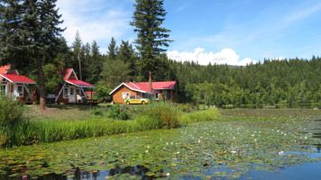 The Painted Turtle Restaurant outside