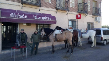 Meson Cachorro food