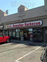 L&l Hawaiian Barbecue outside