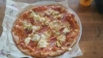 Mod Pizza food