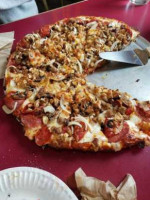 Crazy R Pizza food