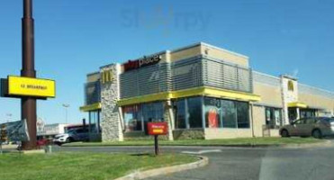 Mcdonald's outside