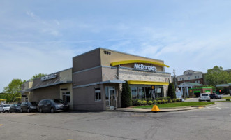 Mcdonald's outside