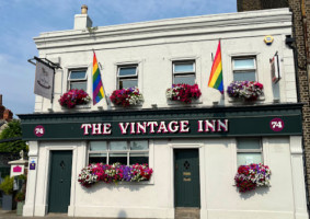 The Vintage Inn outside