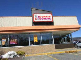 Dunkin' Donuts outside