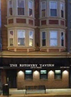 Refinery Tavern outside