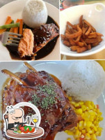 Yuyu Cafe And Dessert Shop food