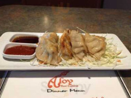 Aloy Thai Cuisine food