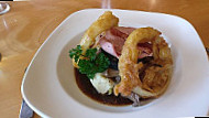 Fox And Hounds Inn food