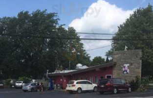 Porky's Drive-In food