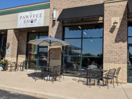 The Pawffee Shop Cat Cafe outside