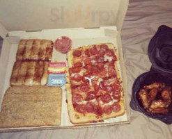 Pizza Hut food