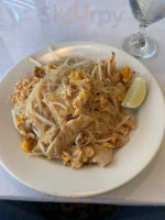 Pad Thai outside