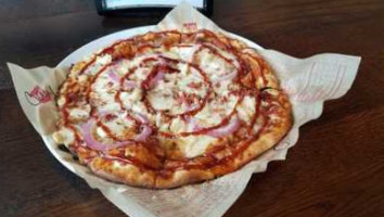 Mod Pizza food