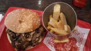 Red Robin Gourmet Burgers And Brews food