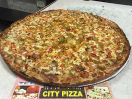 City Pizza food