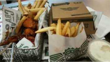 Wingstop food