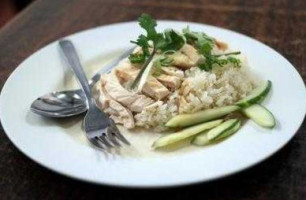 Tiong Bahru Hainanese Boneless Chicken Rice food