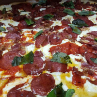 Bonbino's Pizza food