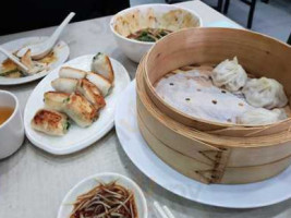 Jing Hua Xiao Chi food