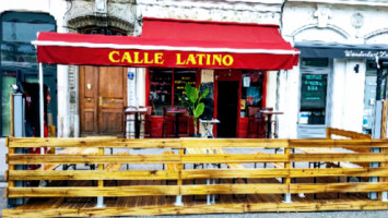 Calle Latino outside